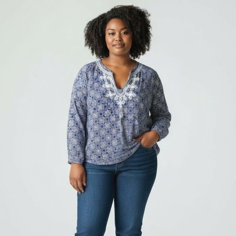 J Crew XS Blue Geometric Embroidered V Neck Long‎ Sleeve Top Cotton Beach Office